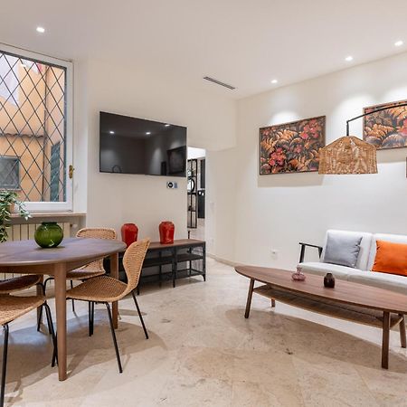 Charming 3 Bedroom Apartment In The Historic Center โรม ภายนอก รูปภาพ