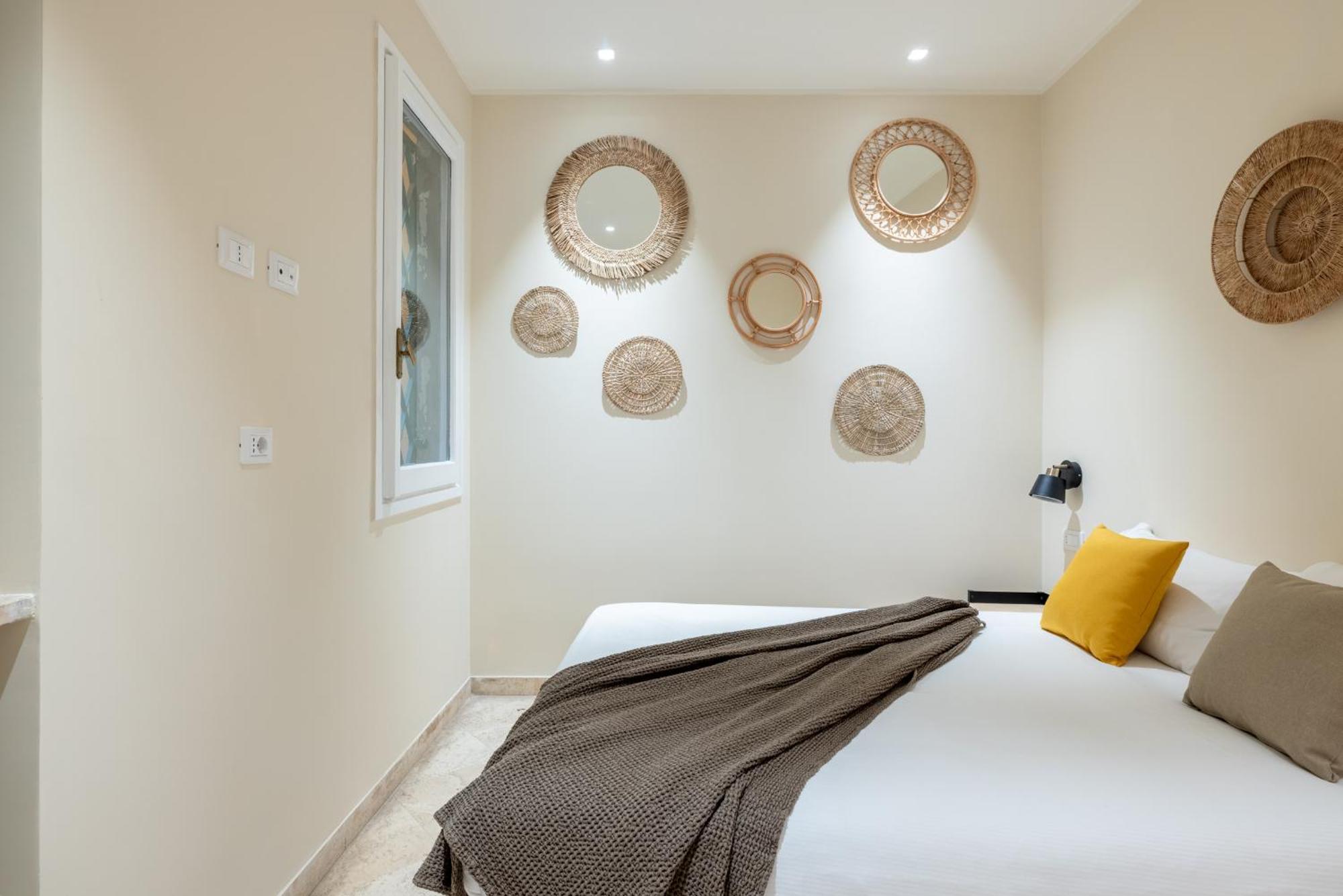 Charming 3 Bedroom Apartment In The Historic Center โรม ภายนอก รูปภาพ